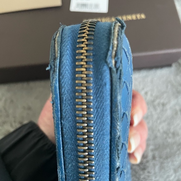 Gently used Bottega Veneta zip wallet - Picture 2 of 9